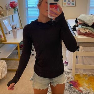 lululemon long sleeve with hood size 4